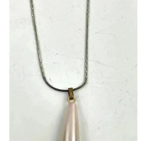 18k GT Chain 17" Necklace Faux Pearl Pink Design Teardrop Pendant - Picture 6 of 15